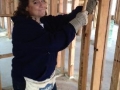 elyssa-schnurr-hammering-for-habitat-for-humanity-dec-2013